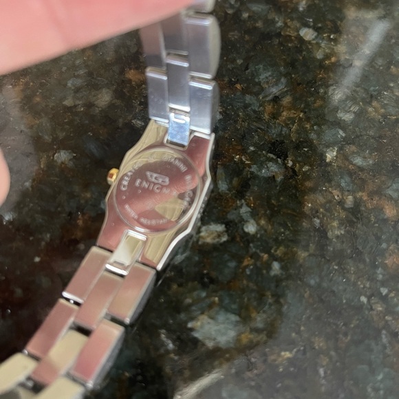 Enigma Watch - Picture 7 of 7